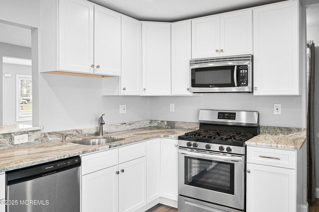 5 Seventh Street, Matawan, NJ 07747