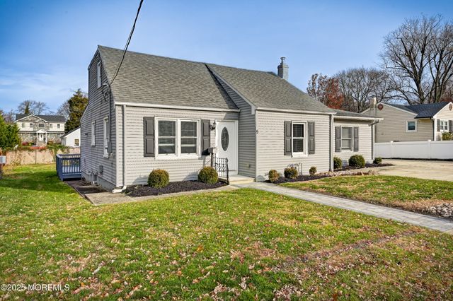 5 Seventh Street, Matawan, NJ 07747