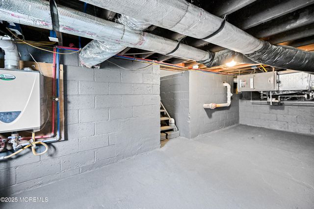 5 Seventh Street, Matawan, NJ 07747