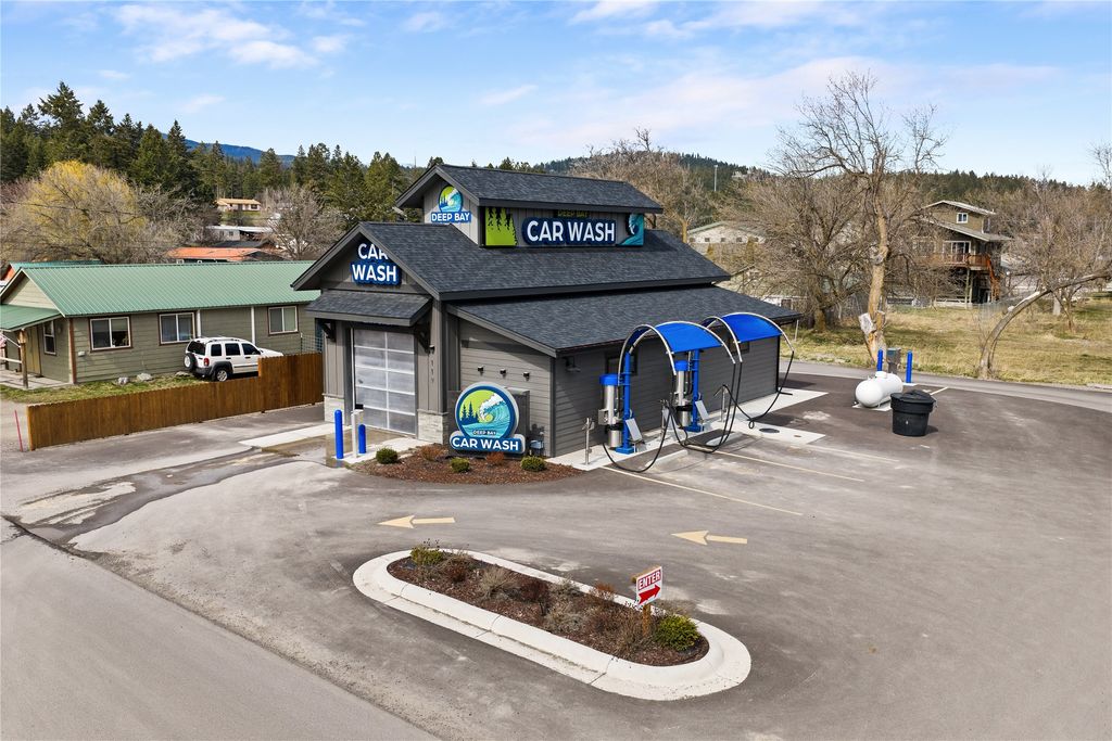 119 Stoner Creek Road, Lakeside, MT 59922