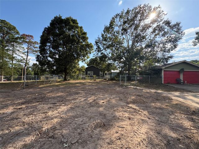 401 Lakeview Drive, Onalaska, TX 77360