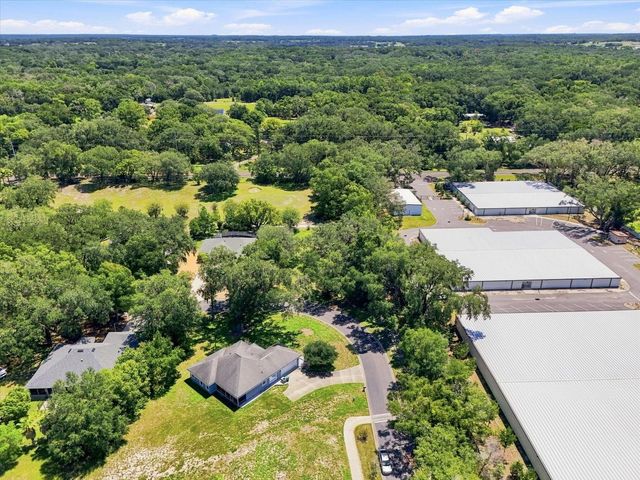 512 DOWLING CIRCLE, Lady Lake, FL 32159