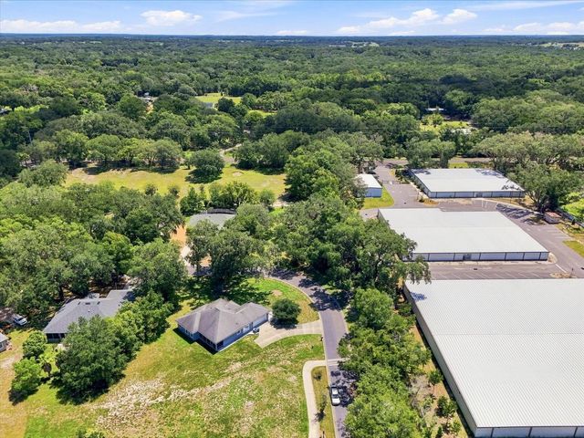 512 DOWLING CIRCLE, Lady Lake, FL 32159