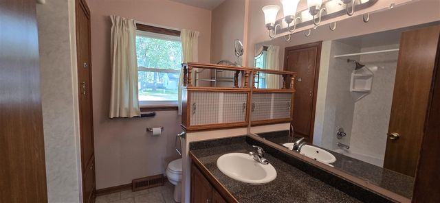 2159 Seminole Road, Norton Shores, MI 49441