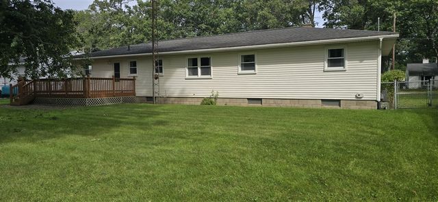 2159 Seminole Road, Norton Shores, MI 49441