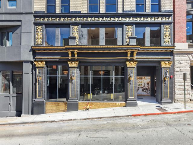 117 E 7th Street 902-A, Chattanooga, TN 37402