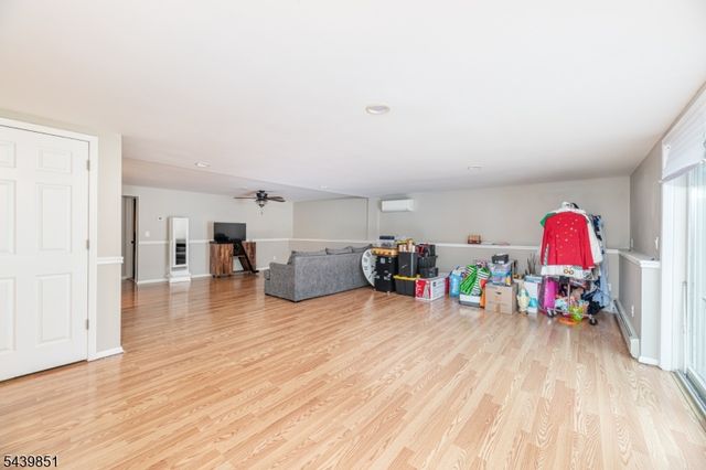 66 Robert St, North Haledon Boro, NJ 07508