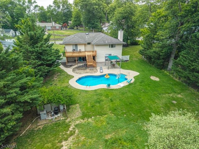 66 Robert St, North Haledon Boro, NJ 07508