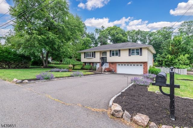 66 Robert St, North Haledon Boro, NJ 07508