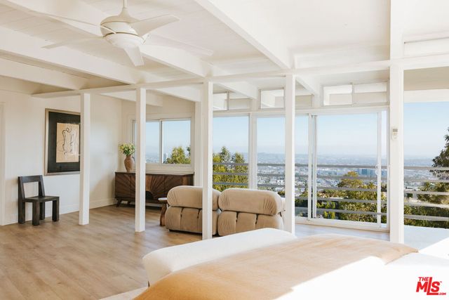 8448 Franklin Avenue, Los Angeles, CA 90069