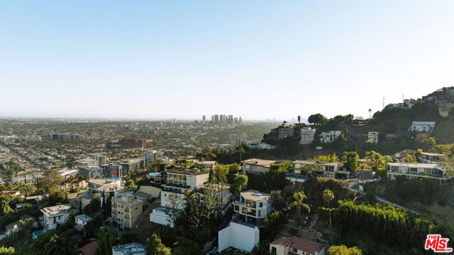 8448 Franklin Avenue, Los Angeles, CA 90069