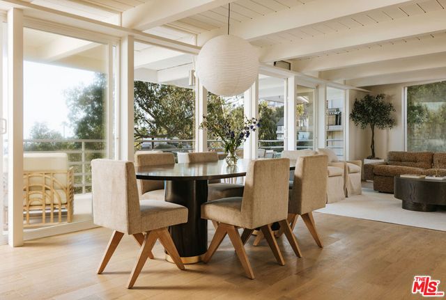 8448 Franklin Avenue, Los Angeles, CA 90069