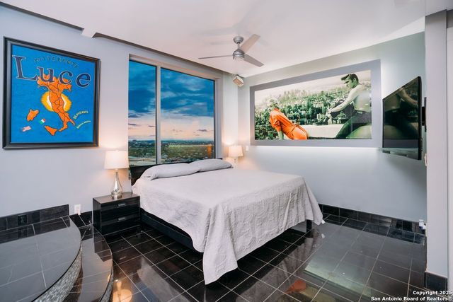 610 E Market St Unit 2818, San Antonio, TX 78205