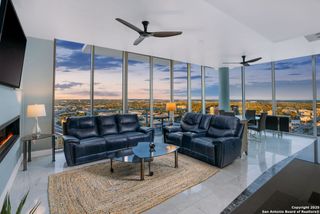 610 E Market St Unit 2818, San Antonio, TX 78205