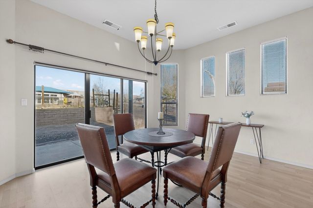 204 Riesling Road, Bernalillo, NM 87004