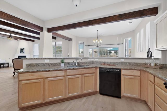 204 Riesling Road, Bernalillo, NM 87004