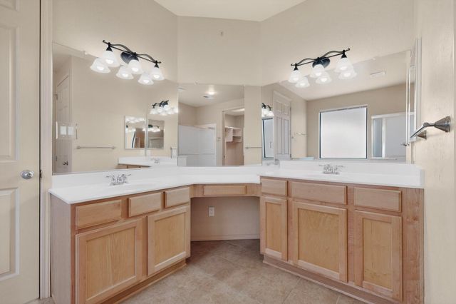 204 Riesling Road, Bernalillo, NM 87004