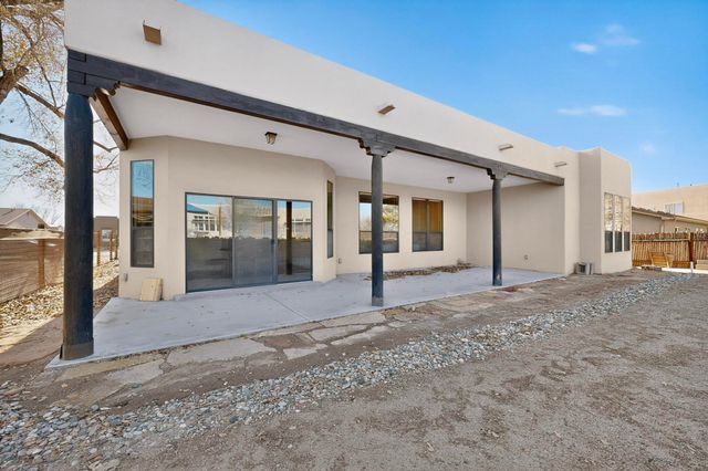 204 Riesling Road, Bernalillo, NM 87004