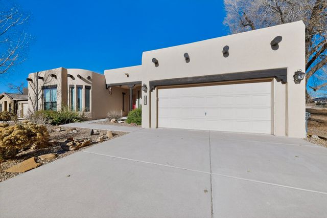 204 Riesling Road, Bernalillo, NM 87004