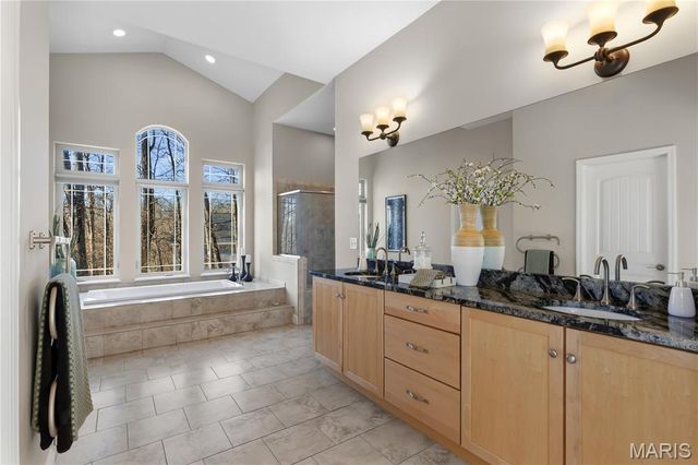 140 Norfork Court, Defiance, MO 63341