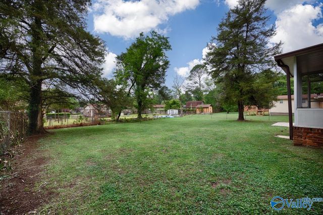 3807 Grizzard Road NW, Huntsville, AL 35810