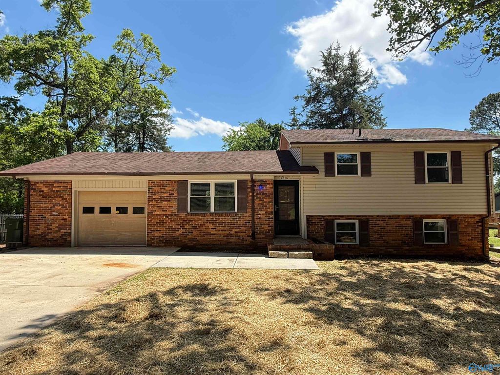 3807 Grizzard Road NW, Huntsville, AL 35810
