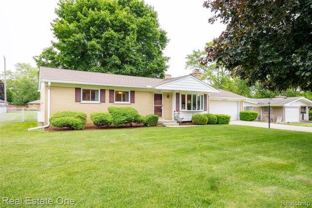 1156 Bielby Street, Waterford, MI 48328
