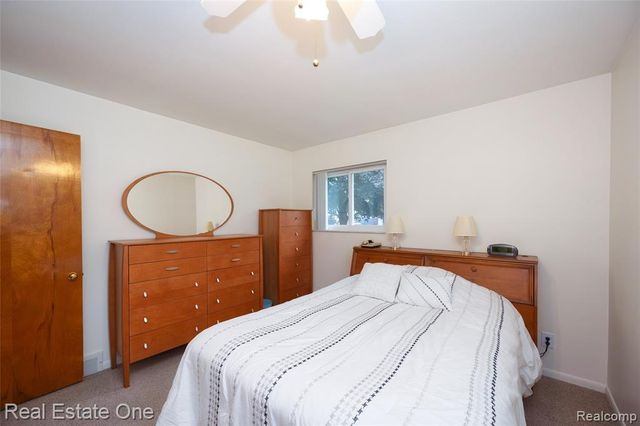 1156 Bielby Street, Waterford, MI 48328