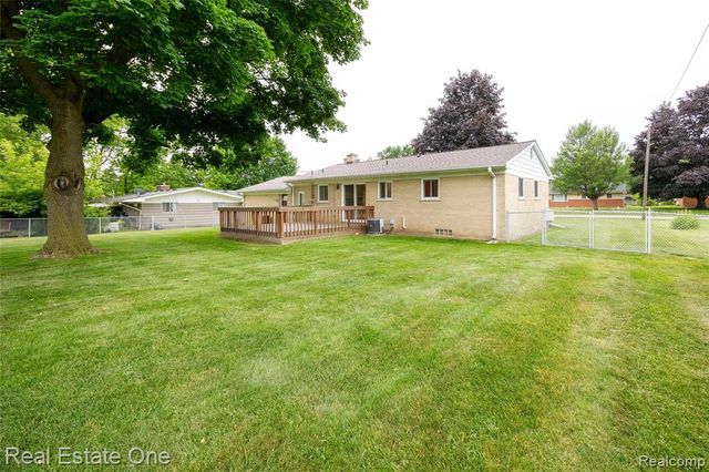 1156 Bielby Street, Waterford, MI 48328