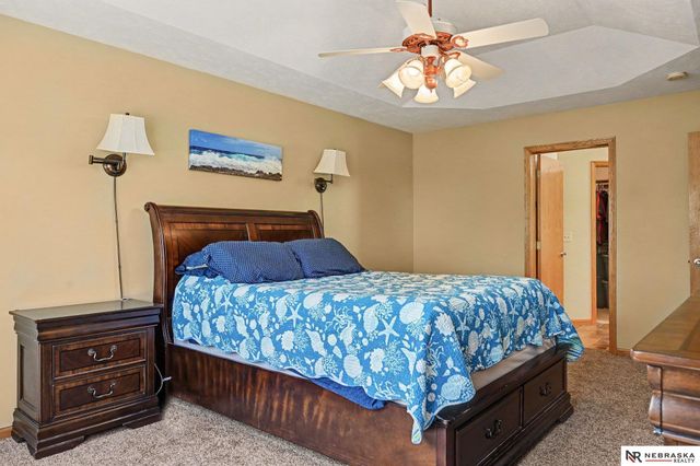 2811 Leigh Lane, Papillion, NE 68133