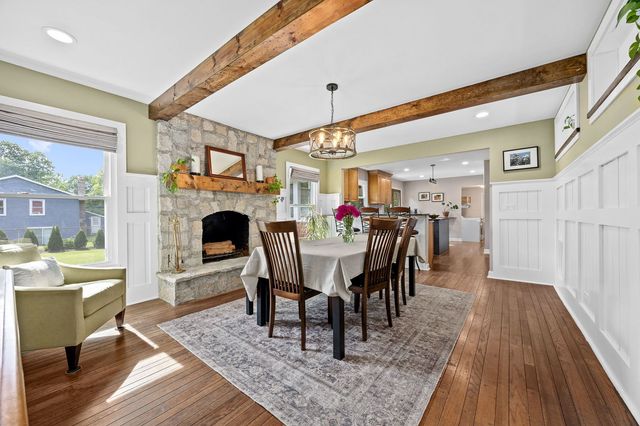 27W359 Aspen Court, Winfield, IL 60190