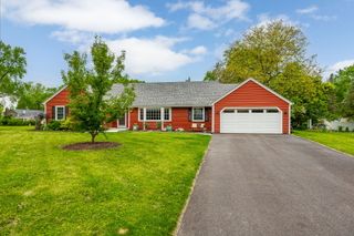 27W359 Aspen Court, Winfield, IL 60190