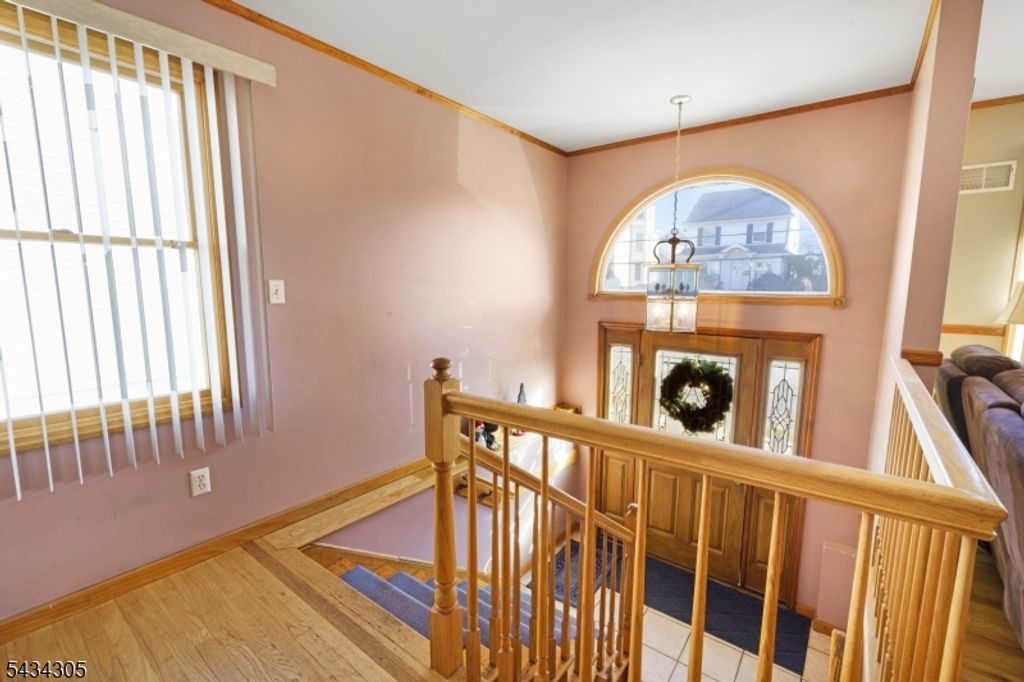 17 Pleasant Pl, Kearny Town, NJ 07032 — photo 2