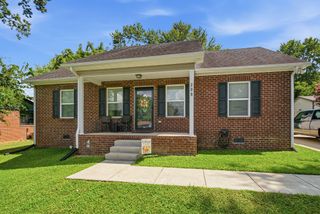 208 Pitt Ln, Springfield, TN 37172