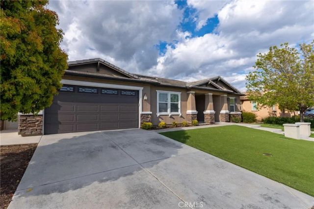 30148 Woodland Hills Street, Murrieta, CA 92563