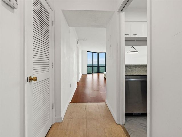 2870 Pharr Court South NW 2602, Atlanta, GA 30305