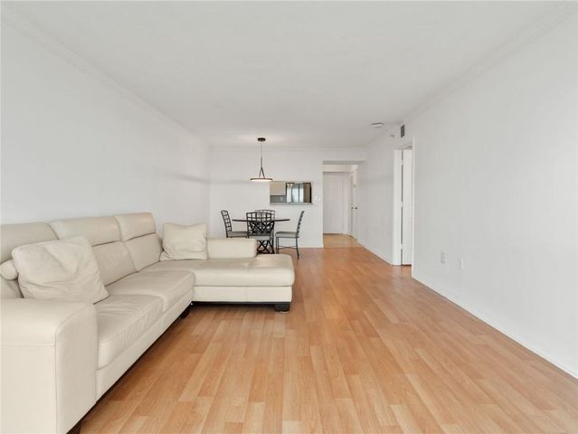2870 Pharr Court South NW 2602, Atlanta, GA 30305