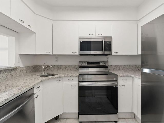 2870 Pharr Court South NW 2602, Atlanta, GA 30305