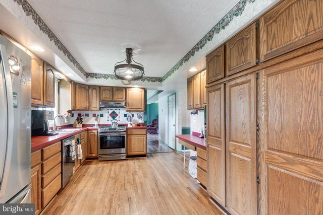 5936 MINERAL HILL RD, Sykesville, MD 21784