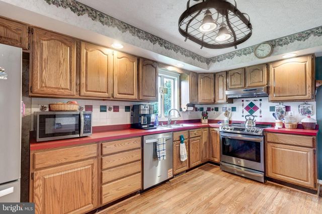 5936 MINERAL HILL RD, Sykesville, MD 21784
