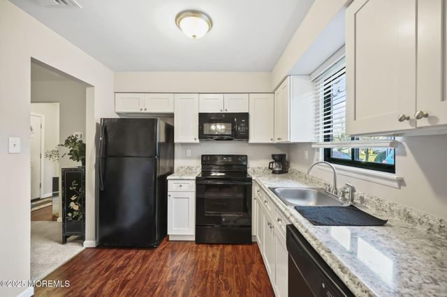 49 Markham Road, Brick, NJ 08724