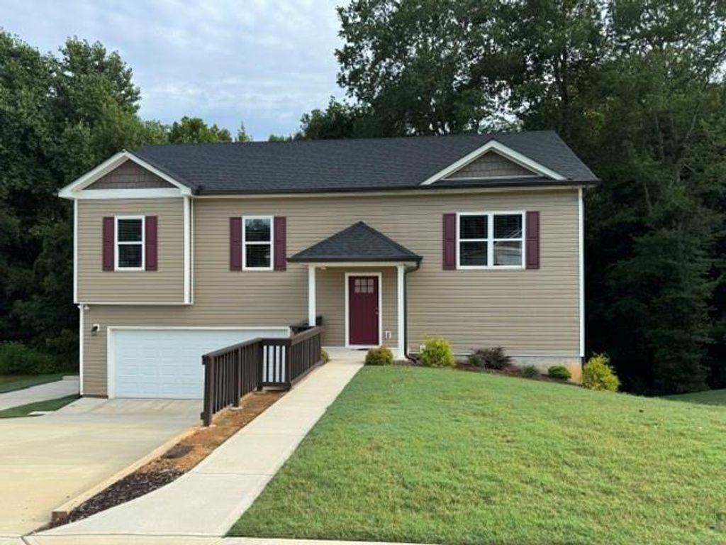 1812 Jessica Way, Winder, GA 30680
