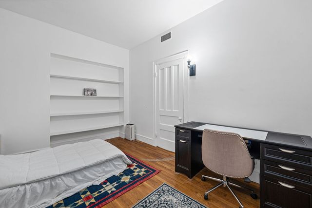 350 W Dickens Avenue G, Chicago, IL 60614