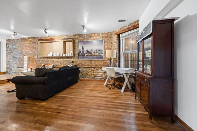 350 W Dickens Avenue G, Chicago, IL 60614
