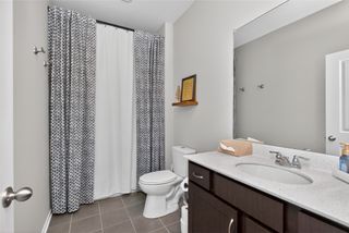 405 SE Willow Run Lane, Ankeny, IA 50021