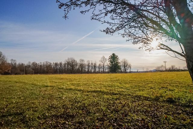 3268 E Hwy 635, Science Hill, KY 42553