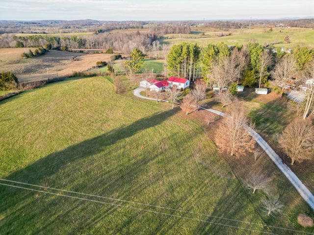 3268 E Hwy 635, Science Hill, KY 42553