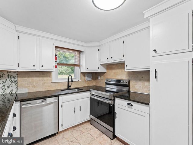 1333 SHERWOOD DR, West Chester, PA 19380
