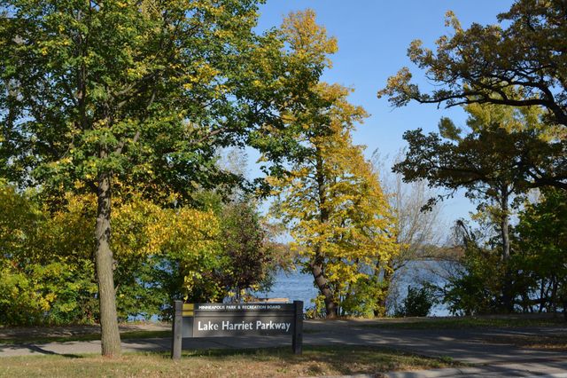 5104 Newton Avenue S, Minneapolis, MN 55419