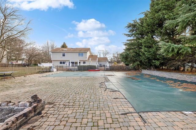 23 Janet Street, Port Jefferson Station, NY 11776